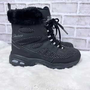 |•SKECHERS•| Waterproof D'Lites Lightweight Cozy Winter Boots Size 8